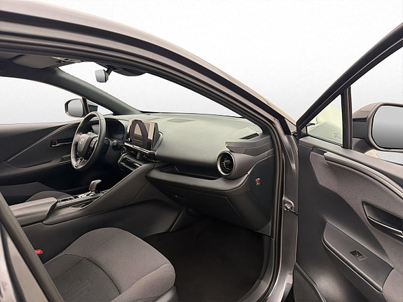 Toyota C-HR 16 of 29