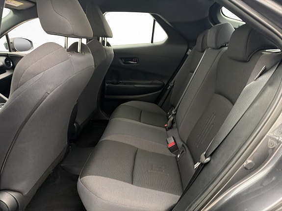 Toyota C-HR 23 of 29