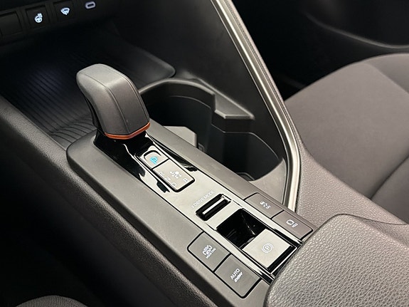 Toyota C-HR 24 of 29