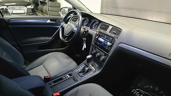 Volkswagen Golf I 11 of 29