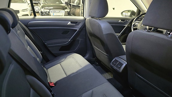 Volkswagen Golf I 14 of 29