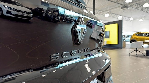 Renault Scenic E-Tech 17 of 17