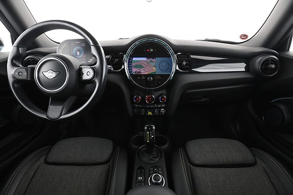 MINI Cooper SE 13 of 30