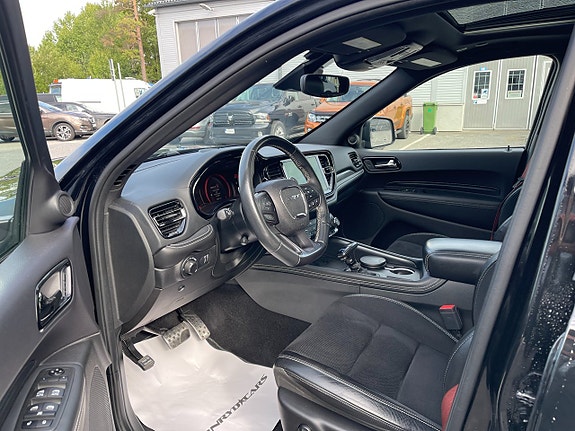 Dodge Durango 7 of 12