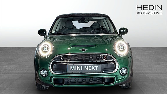 MINI Cooper S 8 of 9