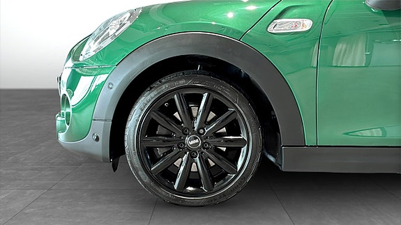 MINI Cooper S 9 of 9