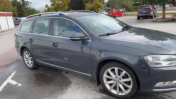 Volkswagen Passat 4 of 10