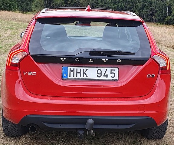Volvo V60 3 of 6