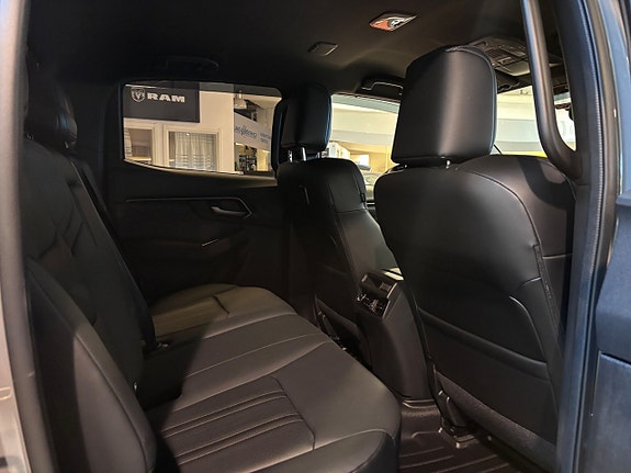 Isuzu D-max 10 of 14