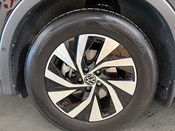Volkswagen Tiguan 6 of 13