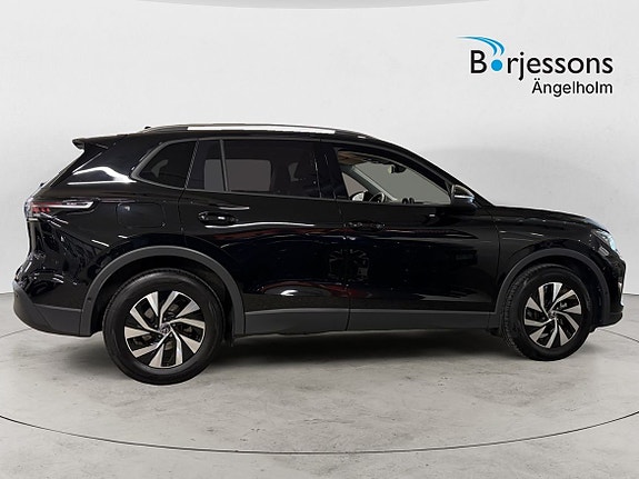 Volkswagen Tiguan 2 of 13
