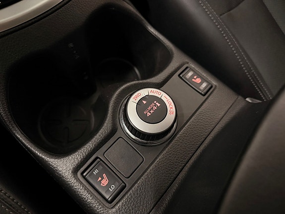 Nissan X-Trail 24 of 30