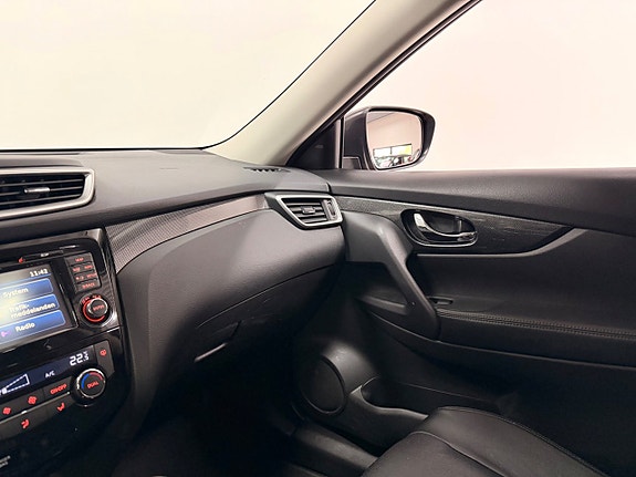Nissan X-Trail 25 of 30