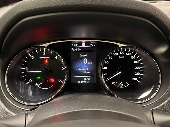 Nissan X-Trail 18 of 30