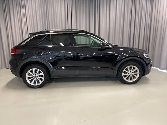 Volkswagen T-Roc 4 of 18