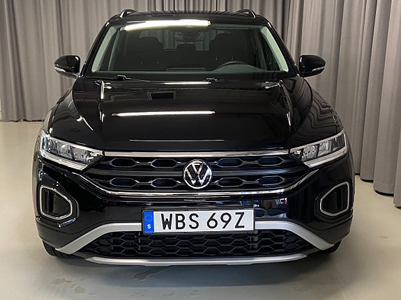 Volkswagen T-Roc 2 of 18