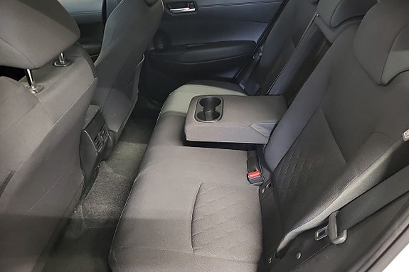 Toyota Corolla Cross 8 of 15