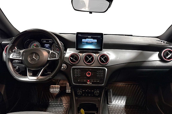 Mercedes-Benz CLA220 d 8 of 11