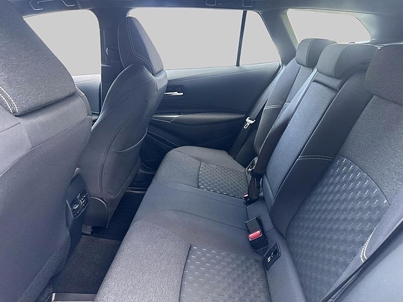 Toyota Corolla 7 of 14