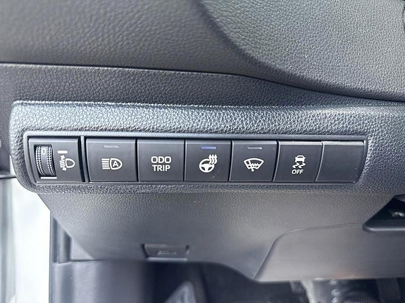 Toyota Corolla 11 of 14