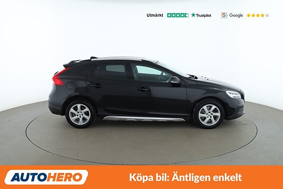 Volvo V40 Cross Country 7 of 30