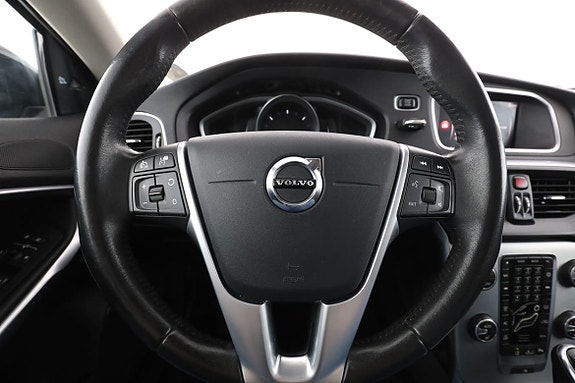 Volvo V40 Cross Country 19 of 30