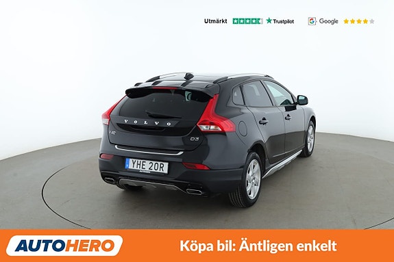 Volvo V40 Cross Country 6 of 30