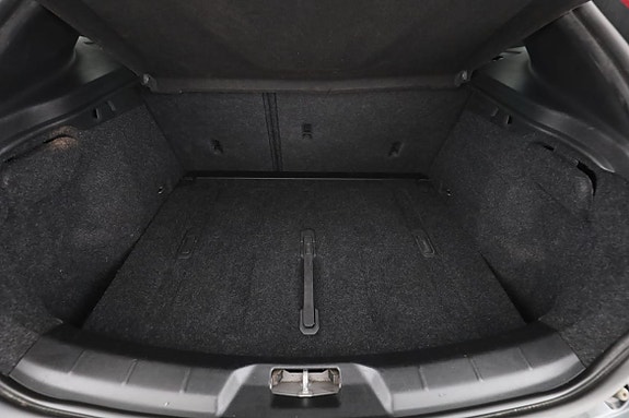 Volvo V40 Cross Country 18 of 30