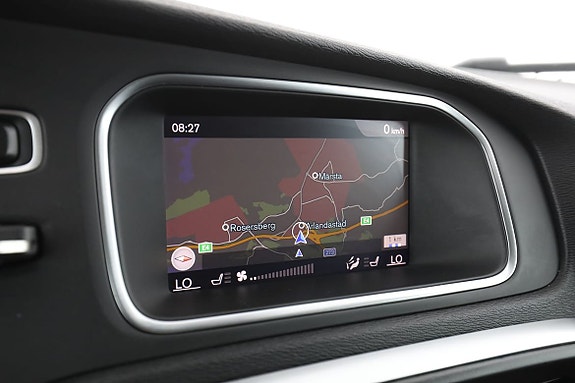 Volvo V40 Cross Country 22 of 30