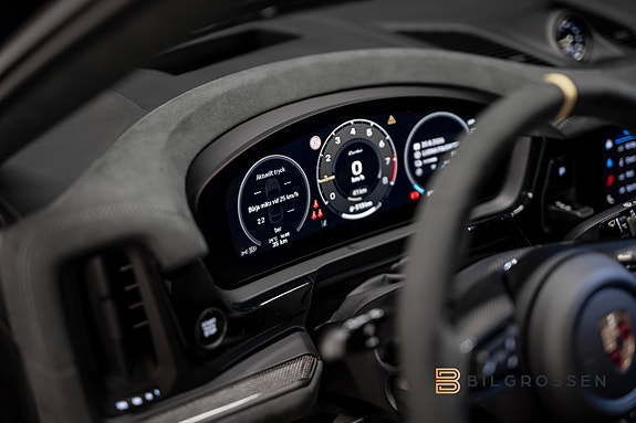 Porsche Cayenne Turbo 23 of 26