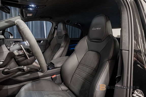 Porsche Cayenne Turbo 19 of 26