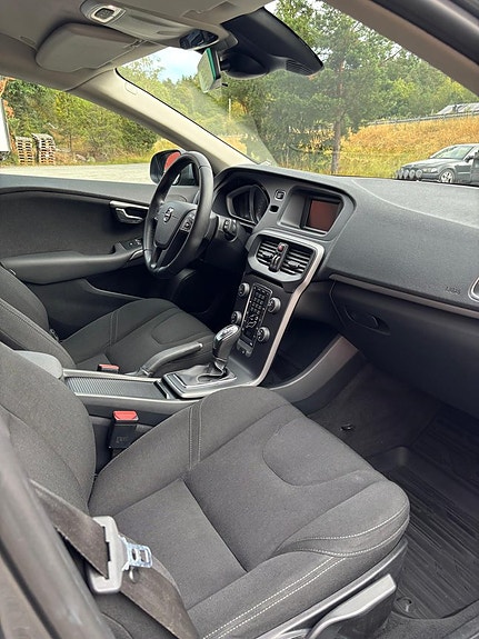 Volvo V40 15 of 20