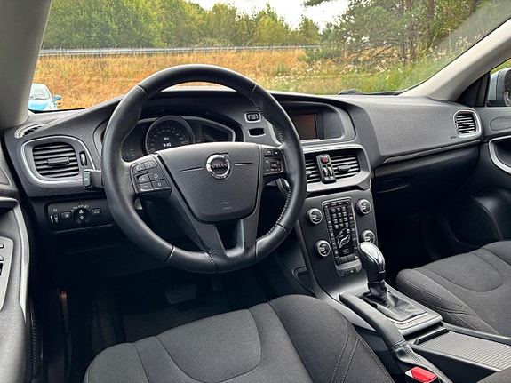 Volvo V40 9 of 20