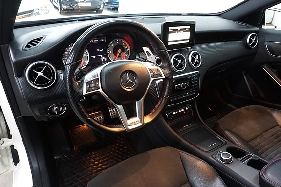 Mercedes-Benz A200 13 of 21