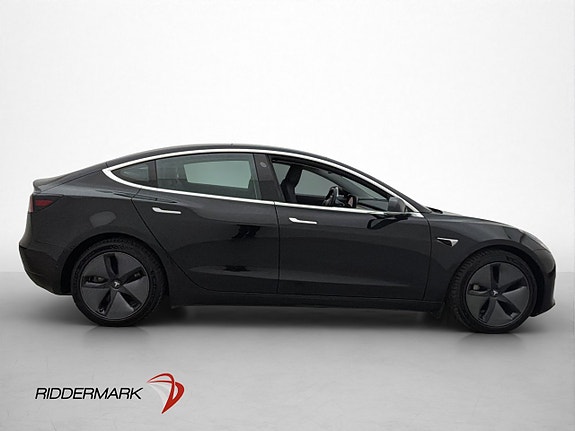 Tesla Model 3 9 of 30