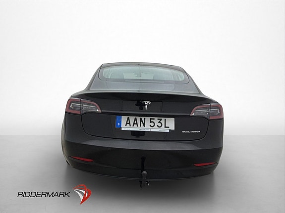 Tesla Model 3 7 of 30