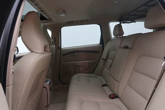 Volvo XC70 5 of 22