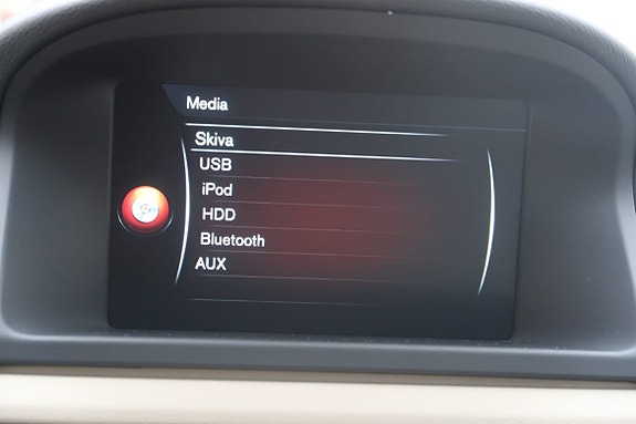 Volvo XC70 13 of 22
