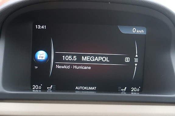 Volvo XC70 12 of 22