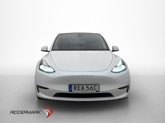 Tesla Model Y 2 of 30