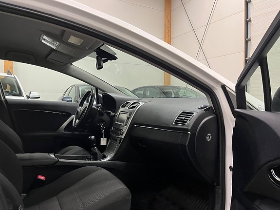 Toyota Avensis 10 of 20