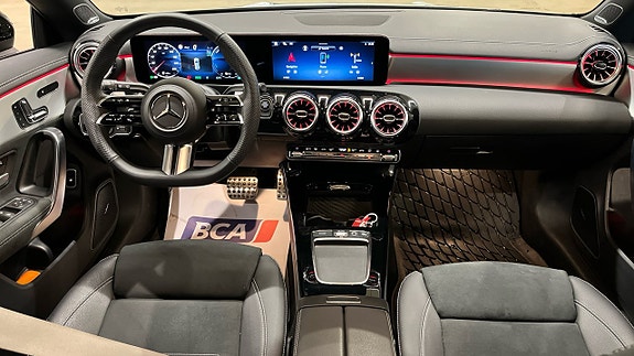 Mercedes-Benz CLA250 e 3 of 4