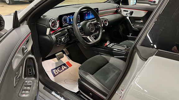 Mercedes-Benz CLA250 e 4 of 4