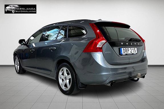 Volvo V60 2 of 14