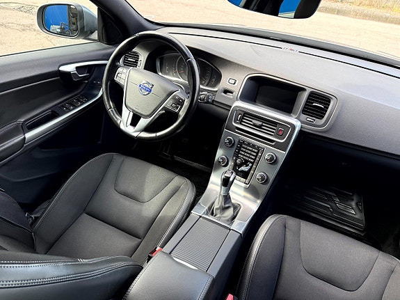Volvo V60 13 of 14