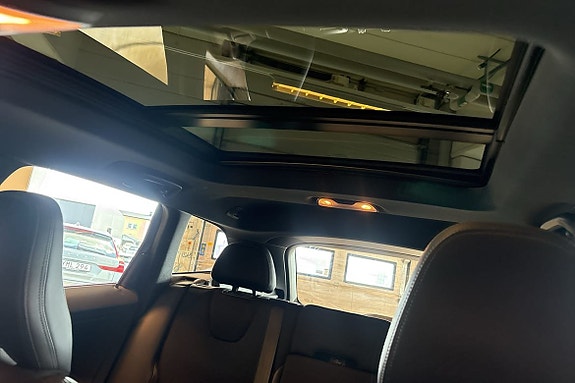 Volvo XC60 27 of 27