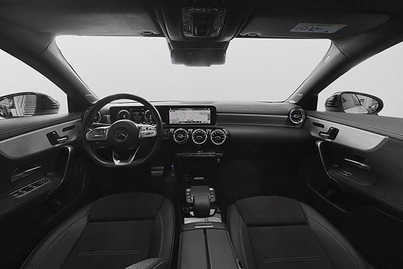 Mercedes-Benz CLA250 e 8 of 28