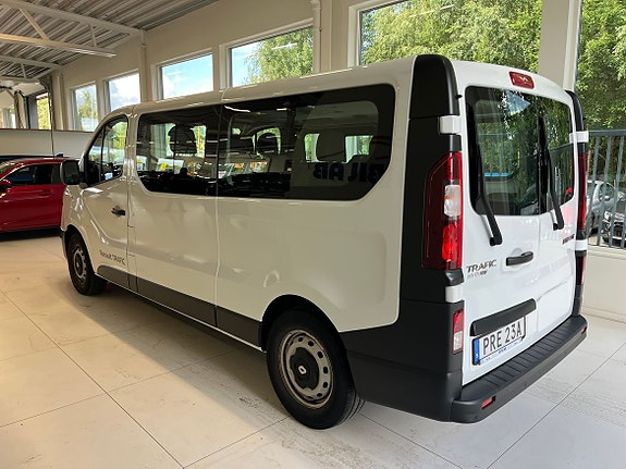 Renault Trafic 3 of 6