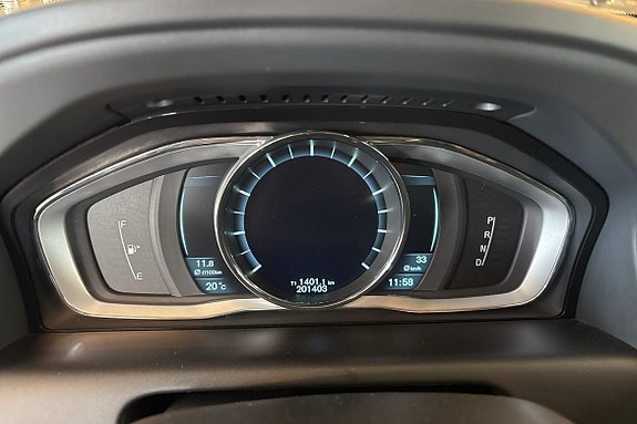 Volvo XC60 22 of 30