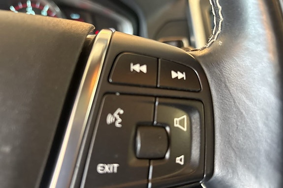 Volvo XC60 25 of 30